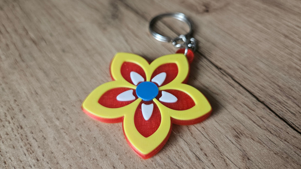 Flower - keyring, pin
