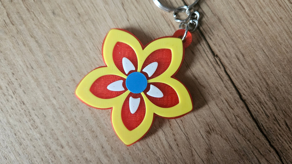 Flower - keyring, pin