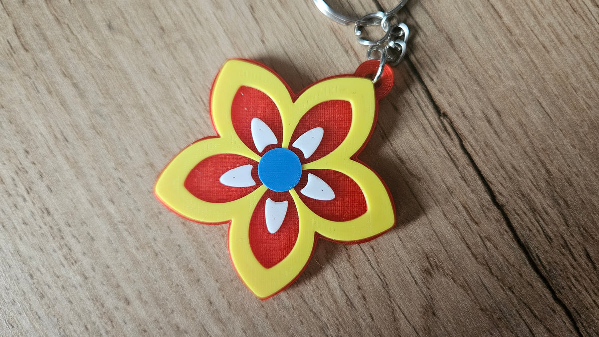 Flower - keyring, pin