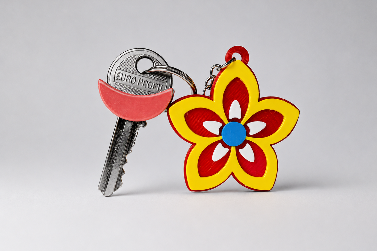Flower - keyring, pin